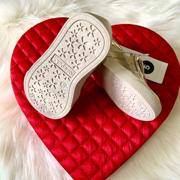 Cat & Jack: Gold Rabbit Shoes - Picture 4 of 4